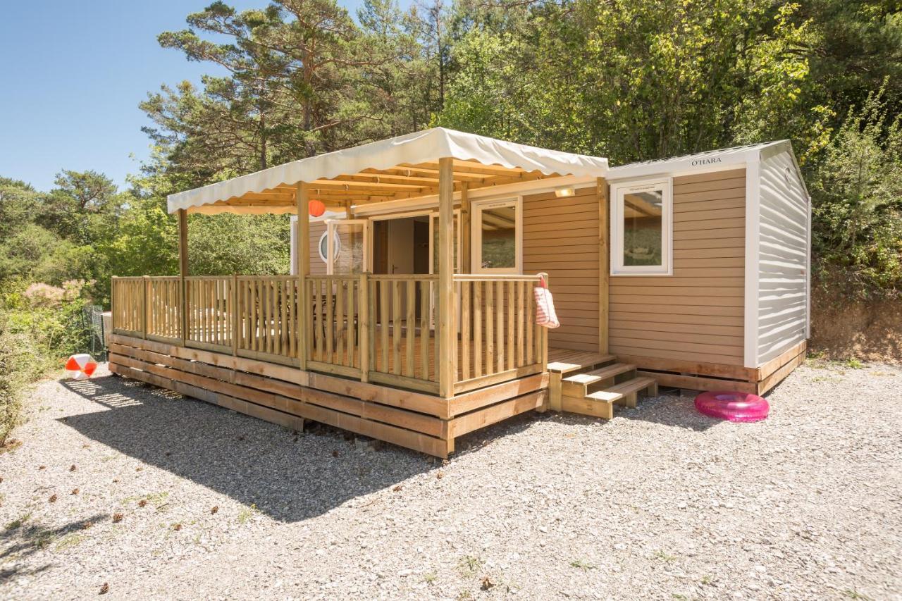 Hotel Camping les Princes d'Orange à Orpierre Extérieur photo
