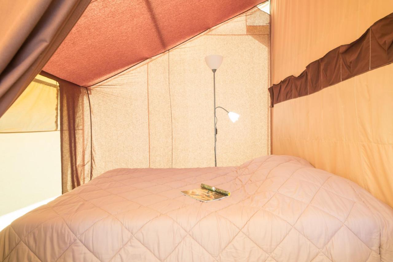 Hotel Camping les Princes d'Orange à Orpierre Extérieur photo