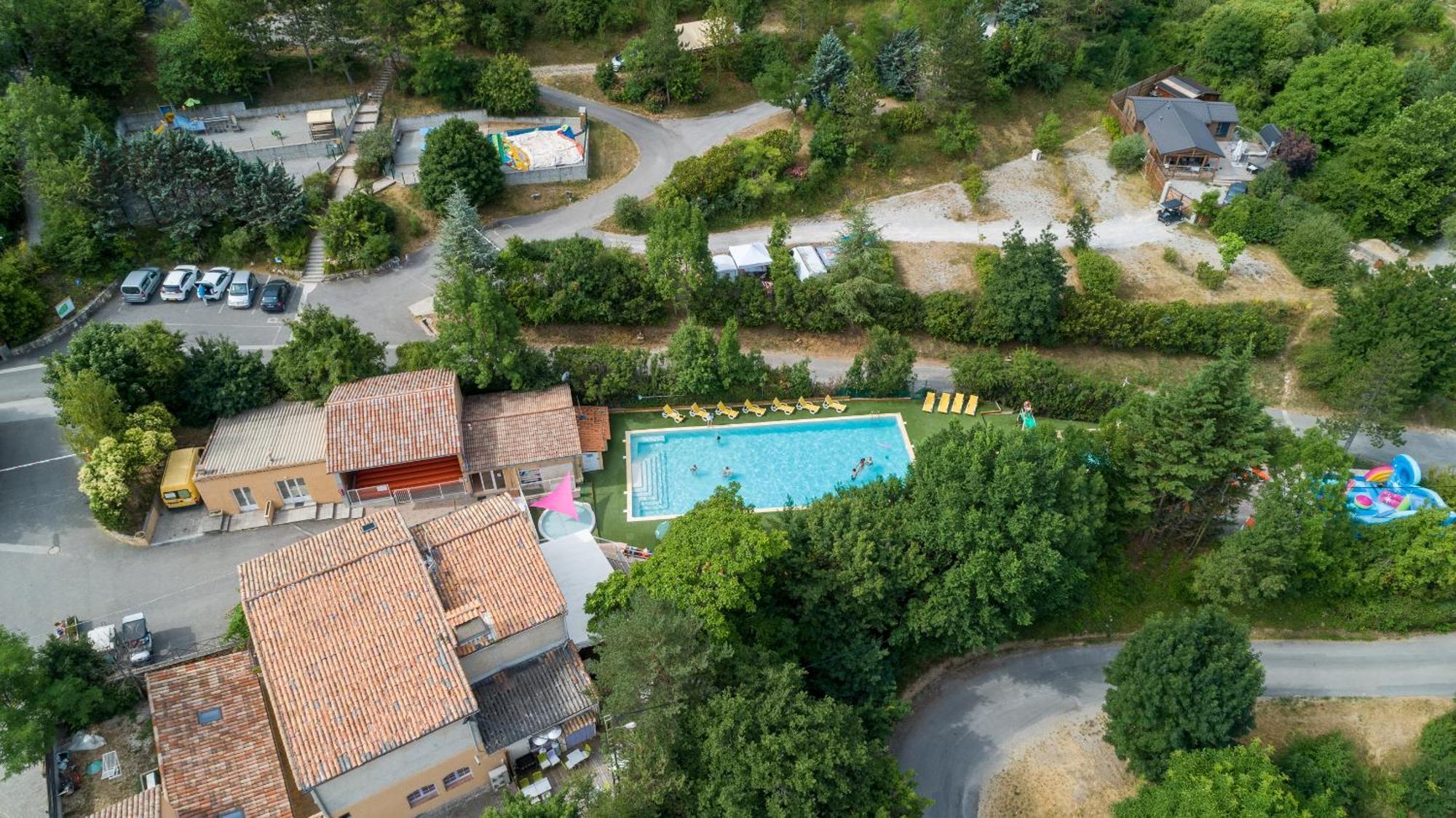 Hotel Camping les Princes d'Orange à Orpierre Extérieur photo